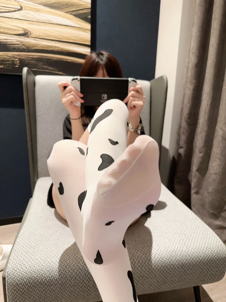 海克斯科技《星期一的奶牛》主题写真：29张全套美图