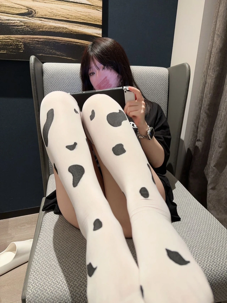 海克斯科技《星期一的奶牛》主题写真：29张全套美图