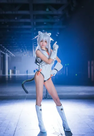 桜桃喵《机动战队：遥 2》主题写真：32张全套美图