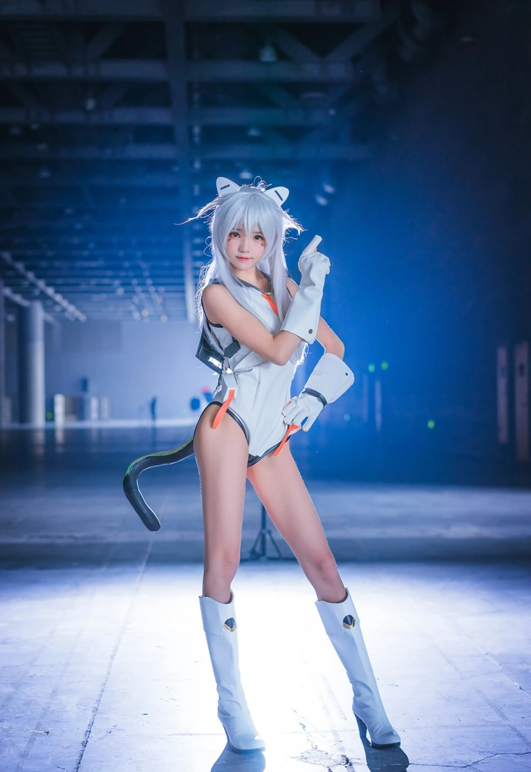 桜桃喵《机动战队：遥 2》主题写真：32张全套美图