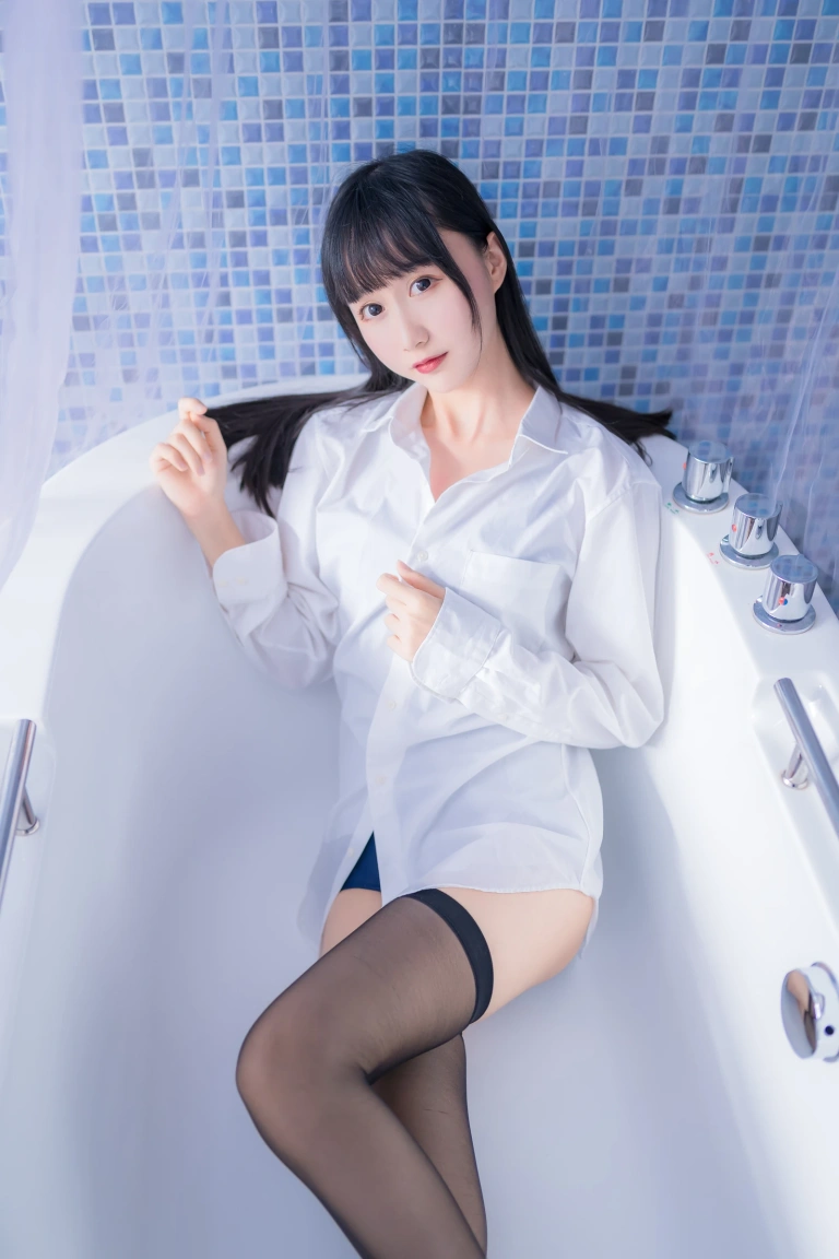 木棉棉《死库水》主题写真：30张全套美图