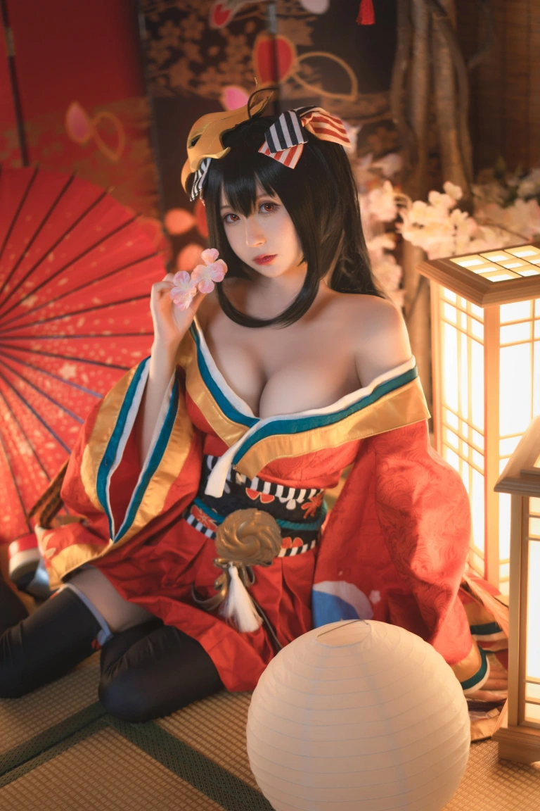 西园寺南歌《大凤 原皮》主题写真：32张全套美图