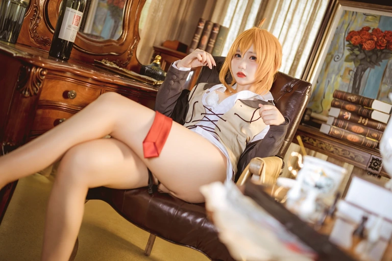 是一只熊仔《近卫昴》主题写真：35张全套美图