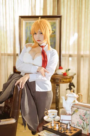 是一只熊仔《近卫昴》主题写真：35张全套美图