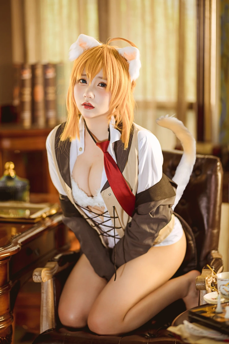 是一只熊仔《近卫昴》主题写真：35张全套美图