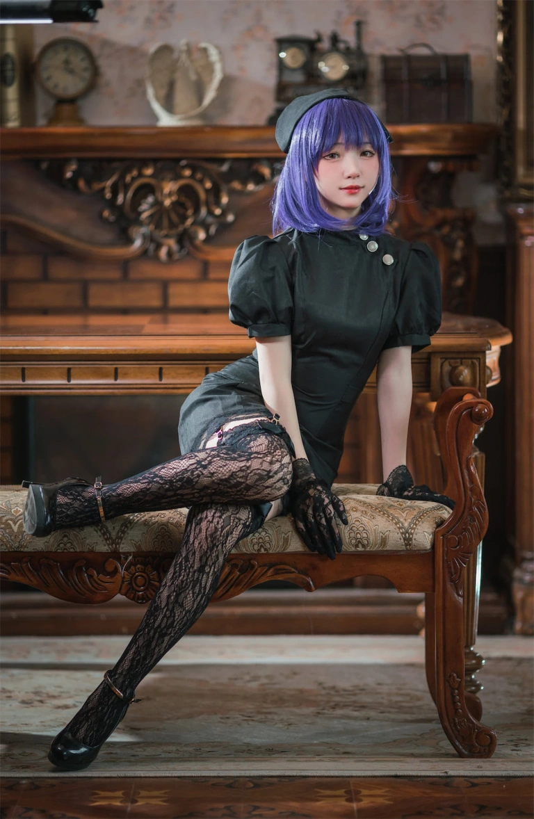 花铃《黑江雫护士》主题写真：35张全套美图