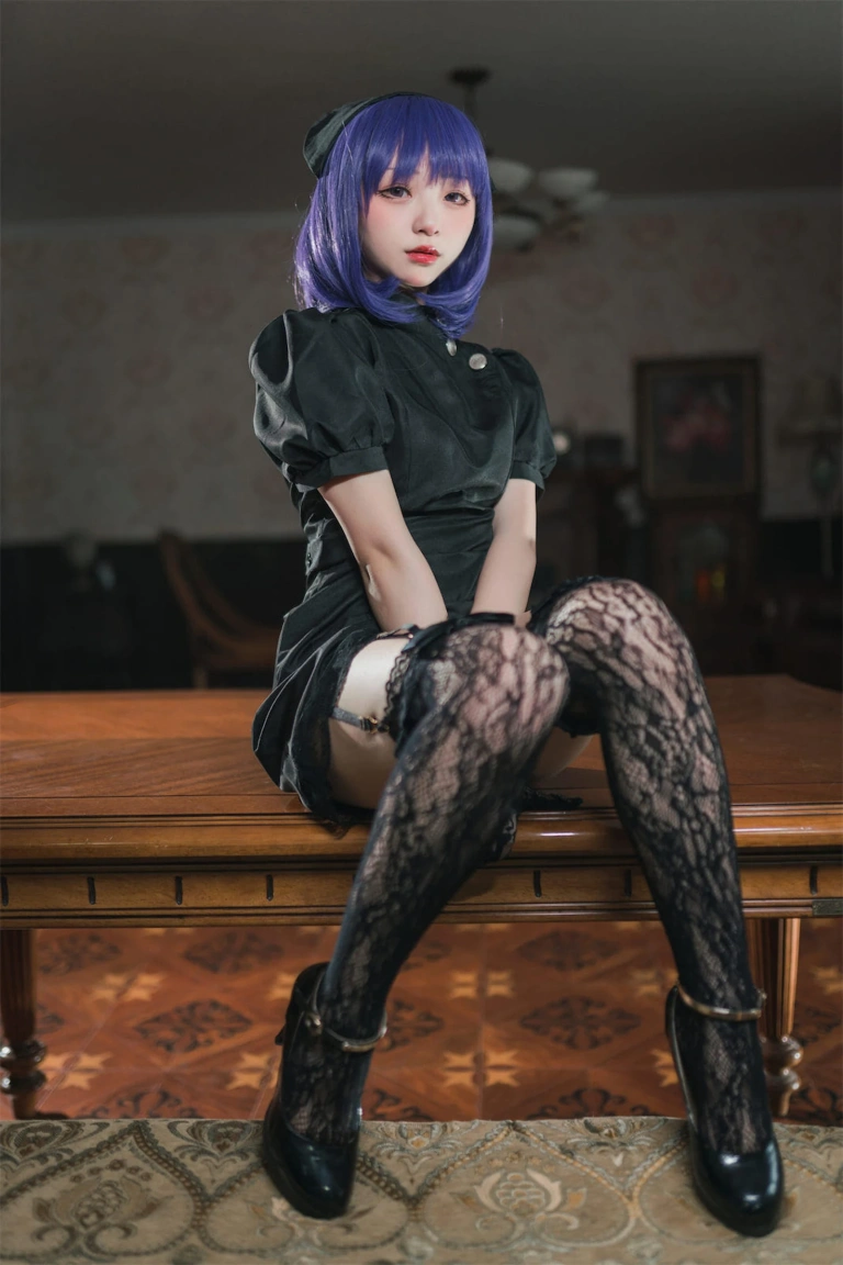 花铃《黑江雫护士》主题写真：35张全套美图