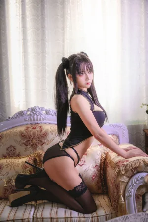 抱走莫子《双马尾》主题写真：35张全套美图