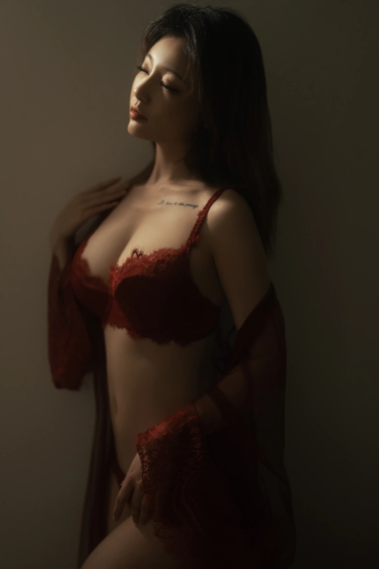 桃良阿宅《红烛》主题写真：43张全套美图