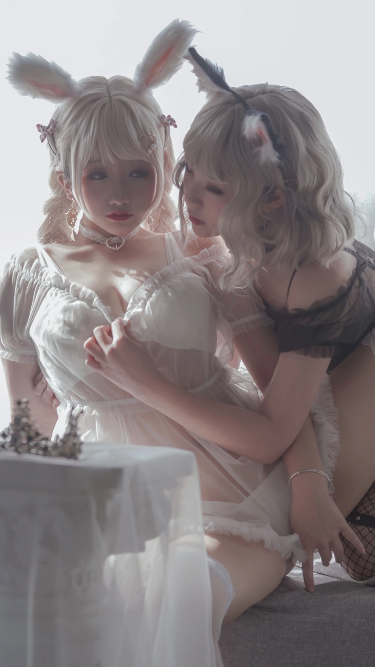 日奈娇(椎名莜)《猫与兔私房》主题写真：50张全套美图