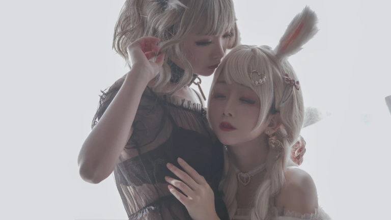 日奈娇(椎名莜)《猫与兔私房》主题写真：50张全套美图
