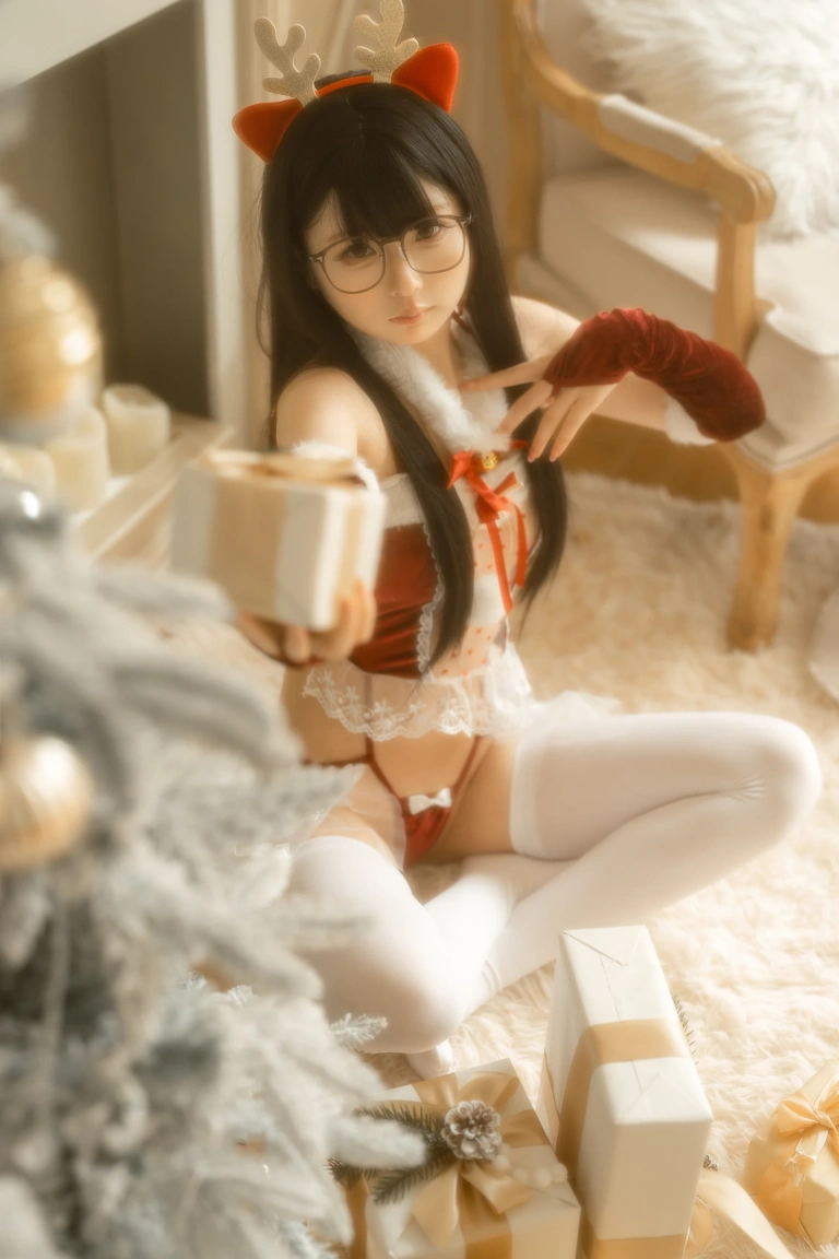 幼水铃衣《圣诞小鹿》主题写真：80张全套美图，含2个视频
