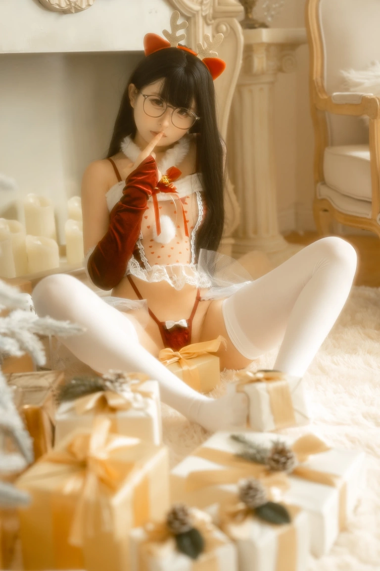 幼水铃衣《圣诞小鹿》主题写真：80张全套美图，含2个视频