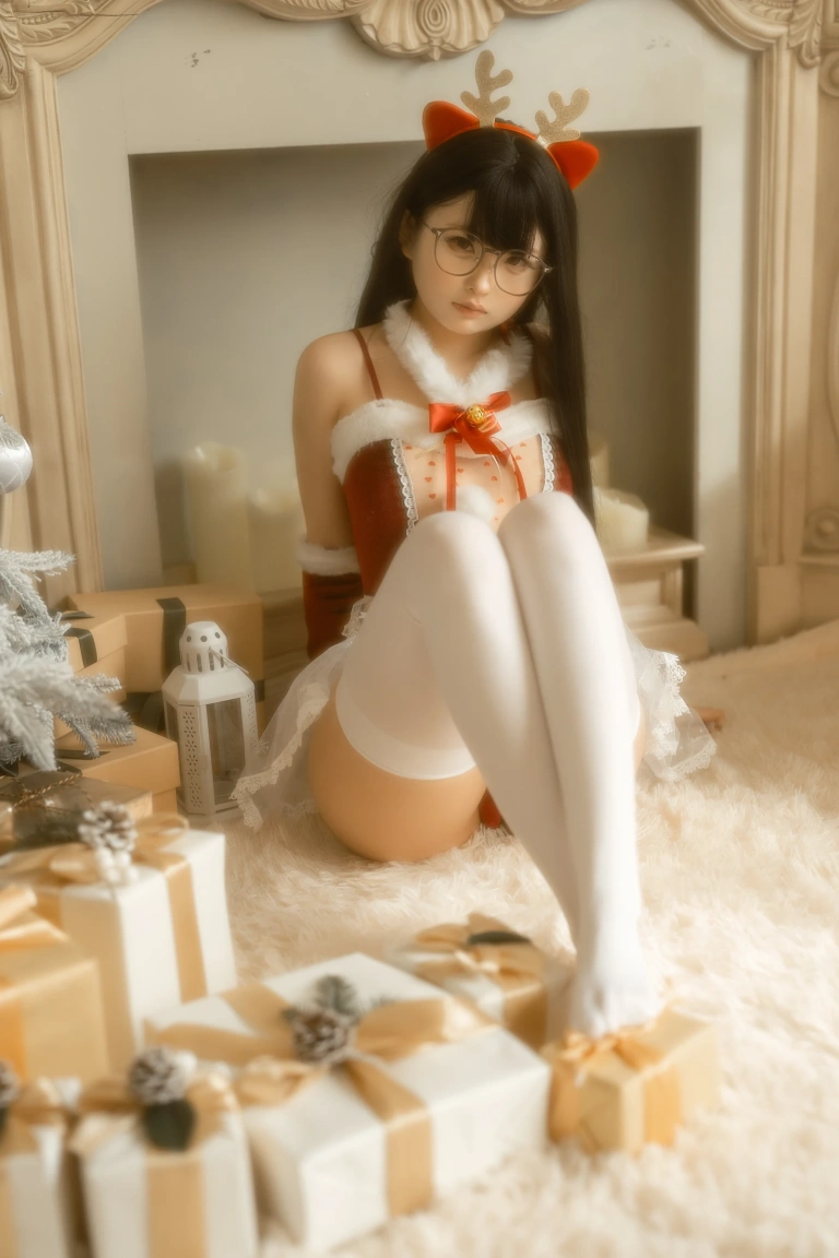 幼水铃衣《圣诞小鹿》主题写真：80张全套美图，含2个视频