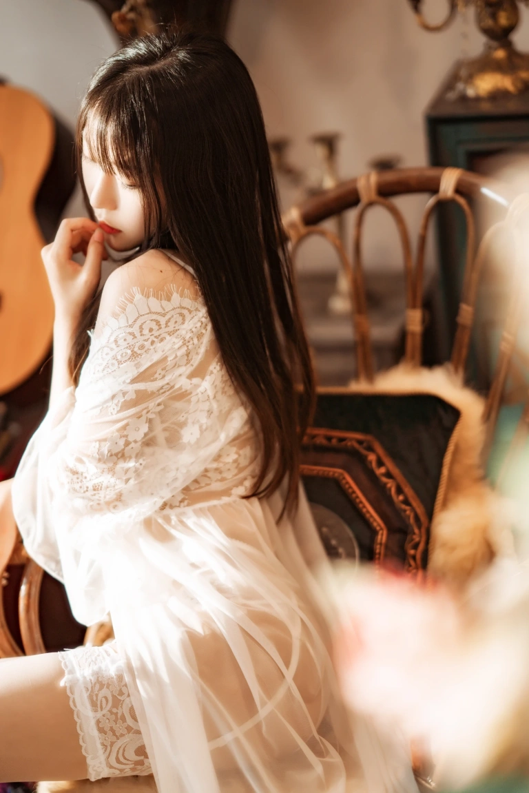 香草喵露露《室内》主题写真：81张全套美图