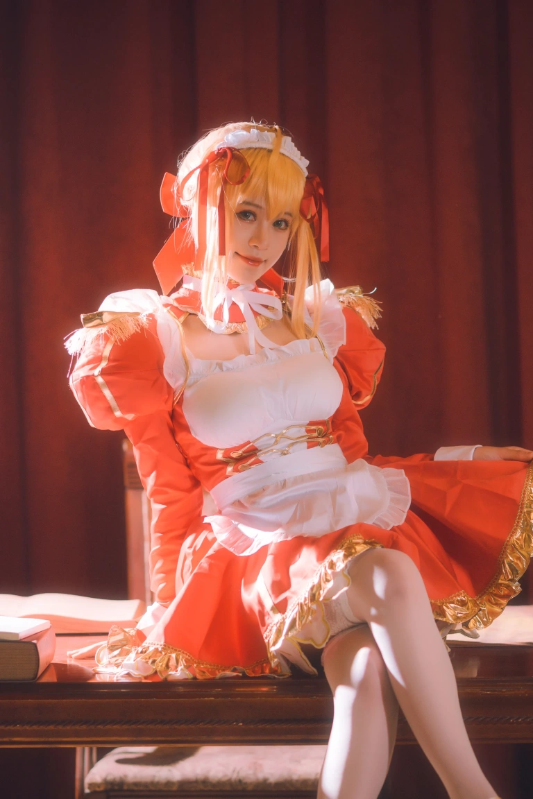星黛鹿鹿《FGO 尼禄女仆》主题写真：34张全套美图
