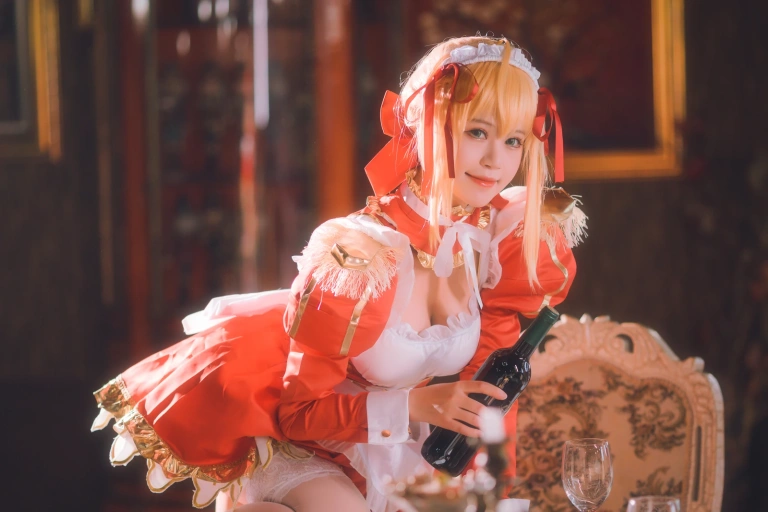 星黛鹿鹿《FGO 尼禄女仆》主题写真：34张全套美图