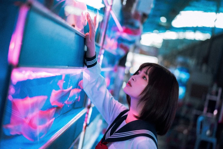 河豚抚子《金鱼jk》主题写真：25张全套美图