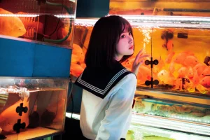 河豚抚子《金鱼jk》主题写真：25张全套美图