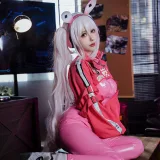 仙女月《NIKKE 胜利女神 爱丽丝》主题写真：22张全套美图