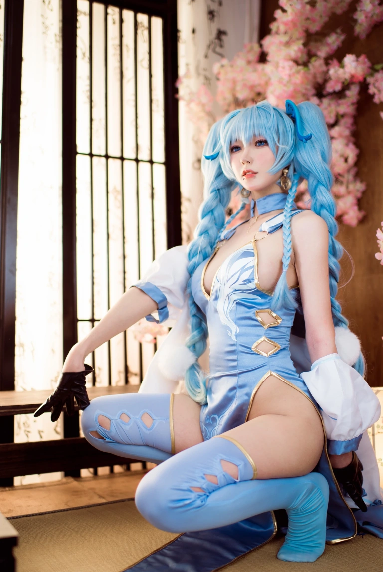 阿包也是兔娘《少女前线 PA15翠雀媚》主题写真：31张全套美图