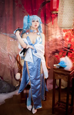 阿包也是兔娘《少女前线 PA15翠雀媚》主题写真：31张全套美图