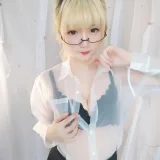 星之迟迟《VOL.11 今晚加班包》主题写真：59张全套美图