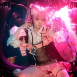 伊喵君《明日方舟 巫恋》主题写真：18张全套美图