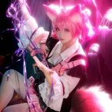 伊喵君《明日方舟 巫恋》主题写真：18张全套美图