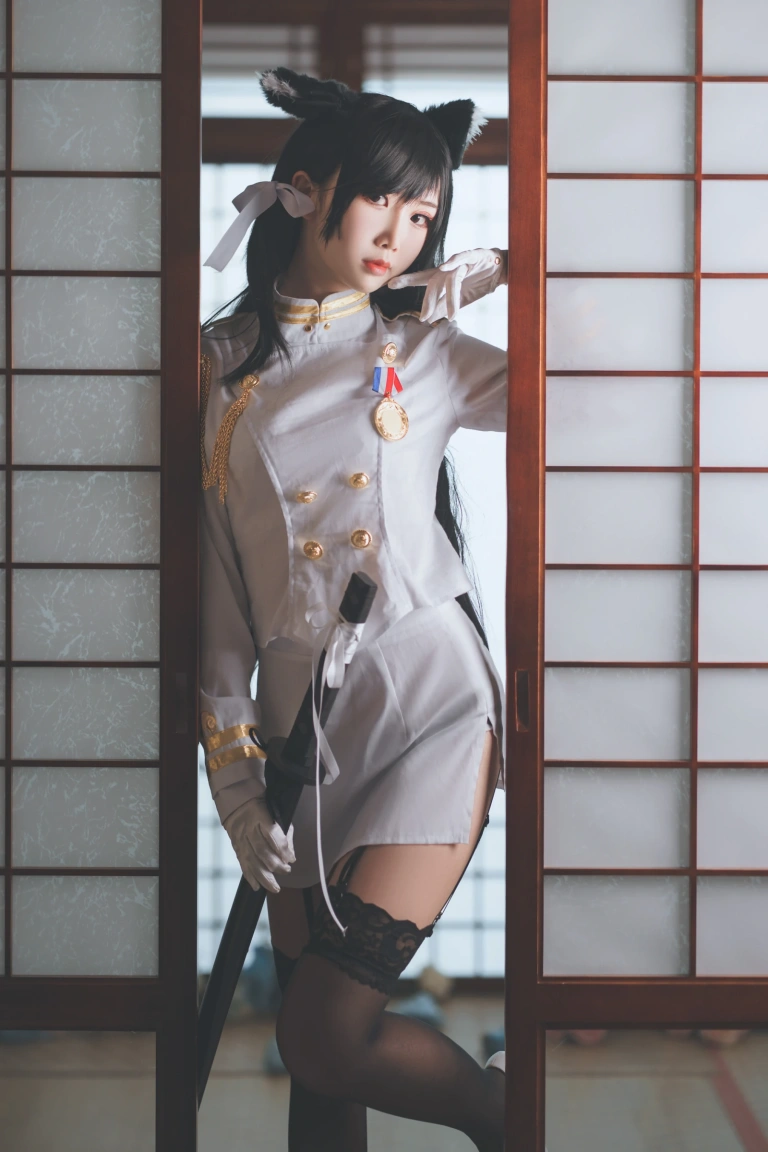 面饼仙儿《碧蓝航线》主题写真：19张全套美图