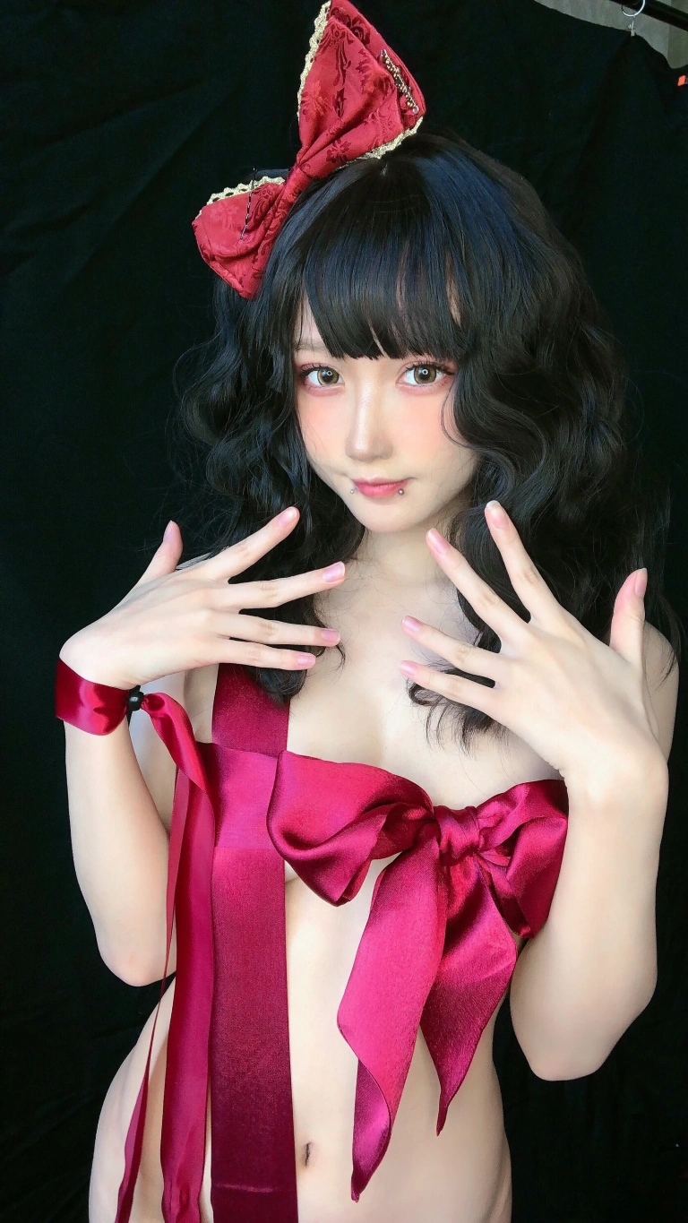 阿包也是兔娘《七夕礼物盒》主题写真：24张全套美图