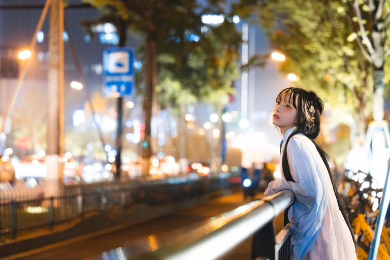 清青琴玖《隔世》主题写真：25张全套美图