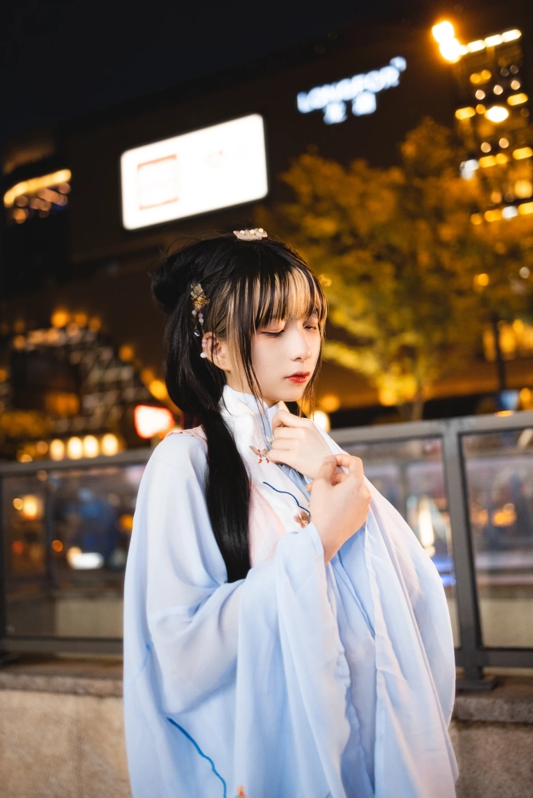 清青琴玖《隔世》主题写真：25张全套美图
