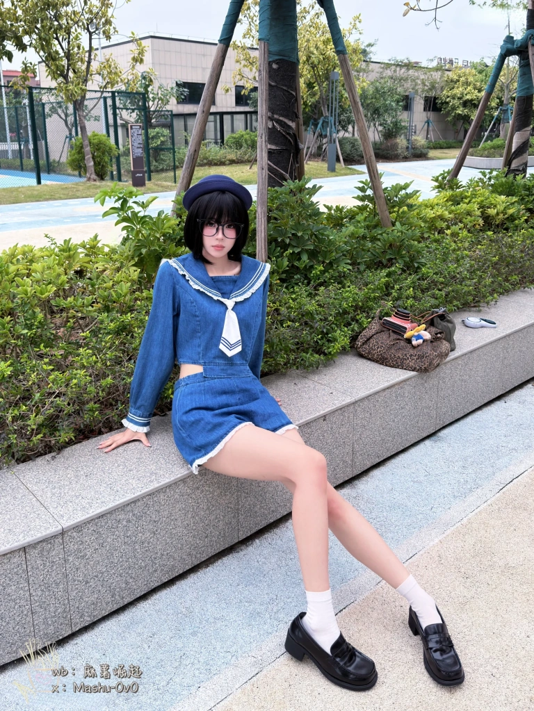 麻薯好吃《小水手》主题写真：27张全套美图