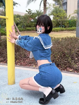 麻薯好吃《小水手》主题写真：27张全套美图
