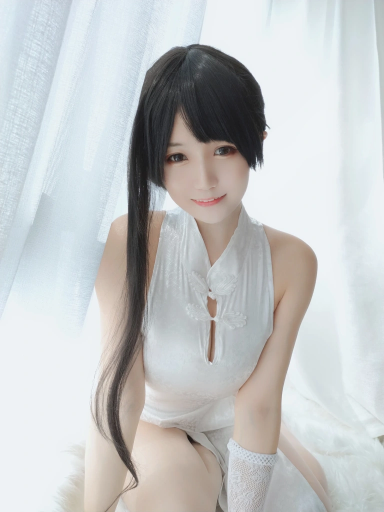 小仓千代《旗袍》主题写真：28张全套美图