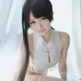 小仓千代《旗袍》主题写真：28张全套美图