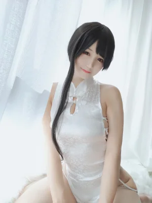 小仓千代《旗袍》主题写真：28张全套美图