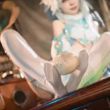 矢量鱼《少女前线 芙洛伦·妙手回春》主题写真：31张全套美图