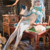 矢量鱼《少女前线 芙洛伦·妙手回春》主题写真：31张全套美图