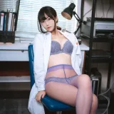 汪知子《医生姐姐》主题写真：34张全套美图