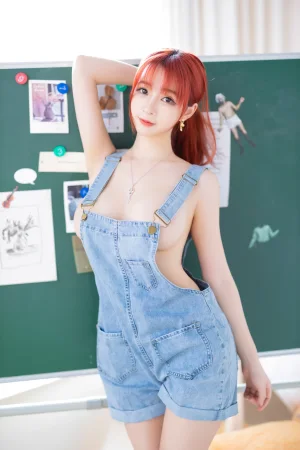 叉子宝宝《背带裤》主题写真：36张全套美图