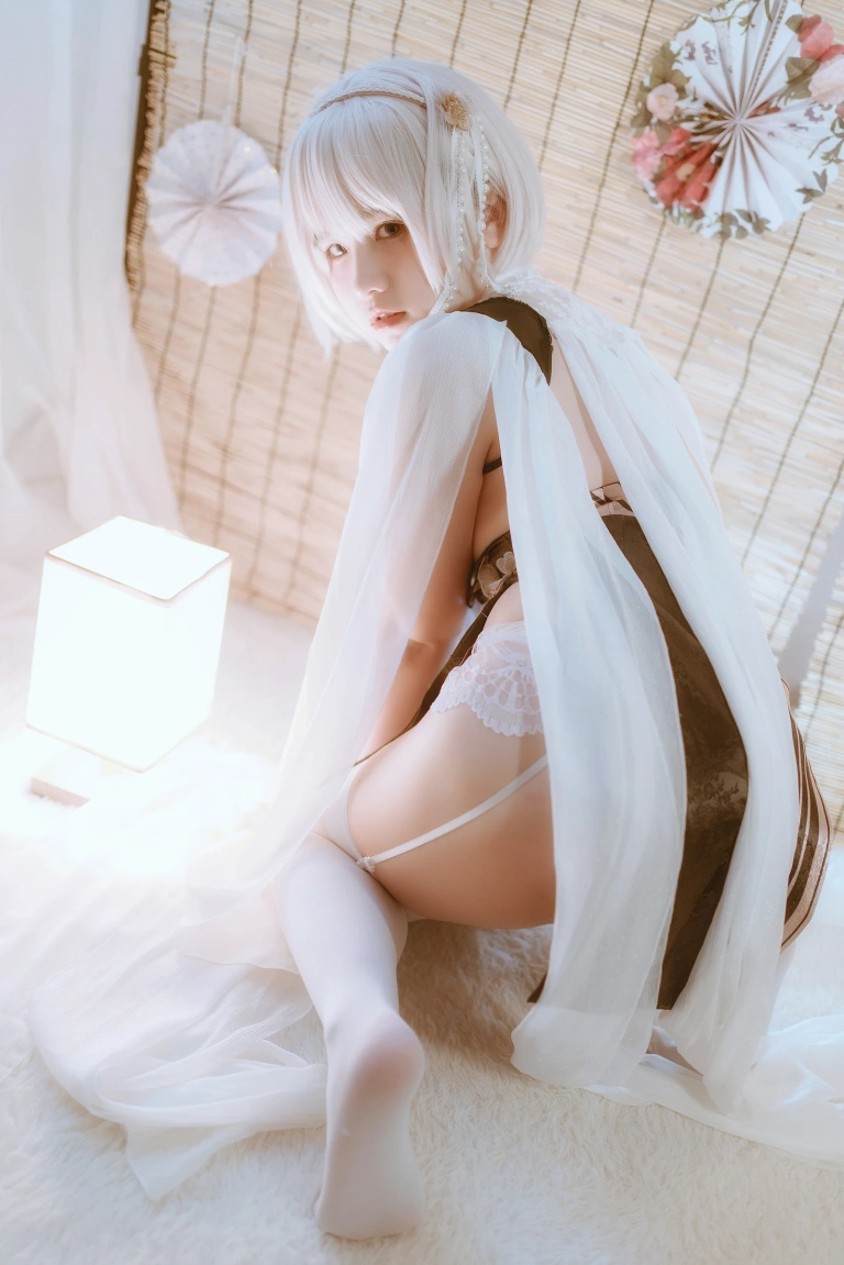 阿半今天很开心《天狼星》主题写真：43张全套美图
