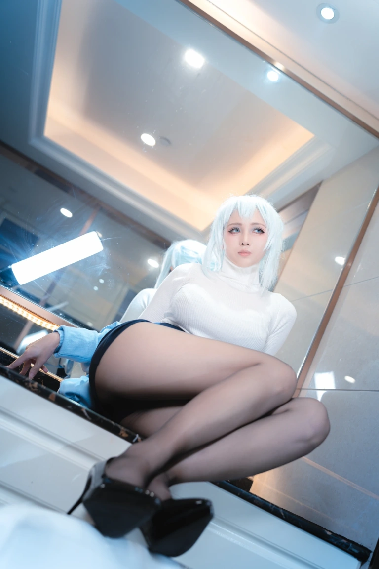 上杉绘黎落《雪女》主题写真：48张全套美图