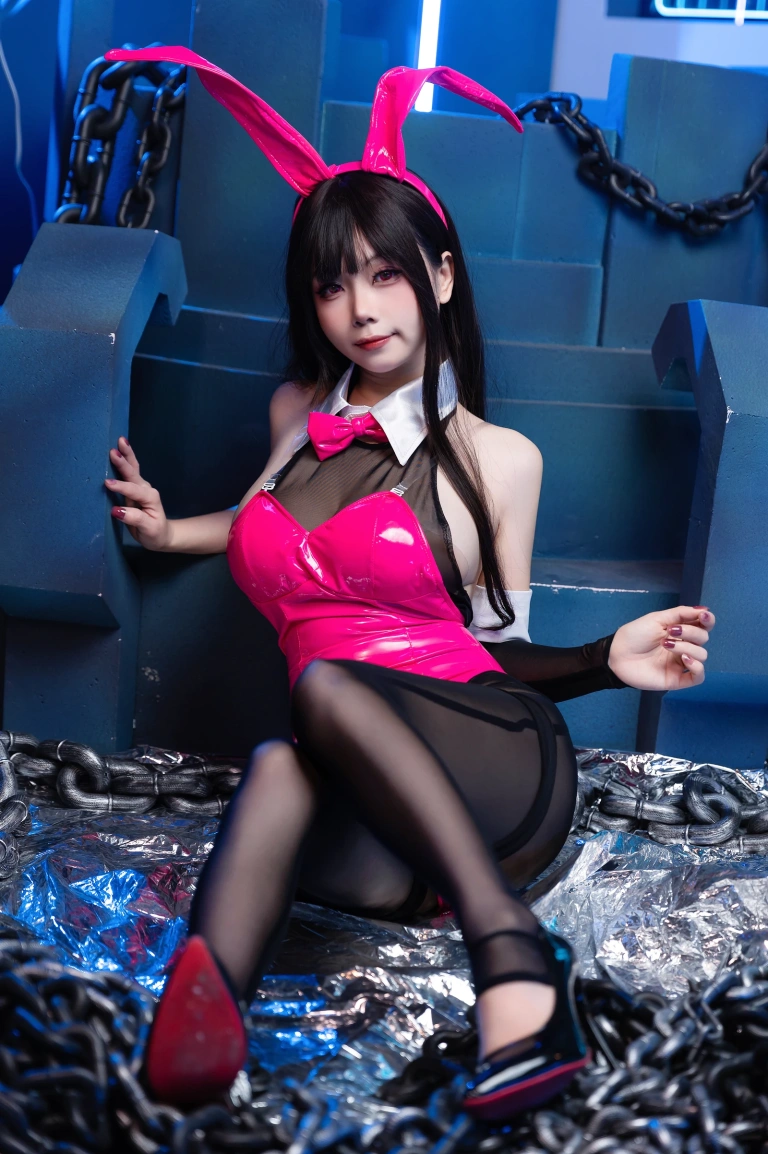 末夜《机器人女友》主题写真：48张全套美图
