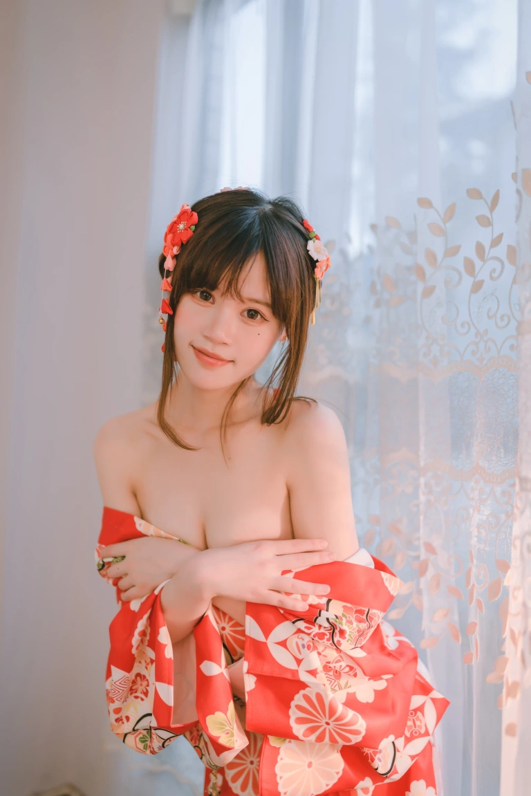 星黛鹿鹿《室内浴衣私房》主题写真：49张全套美图