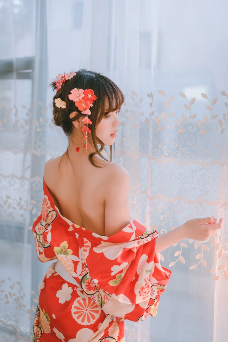 星黛鹿鹿《室内浴衣私房》主题写真：49张全套美图
