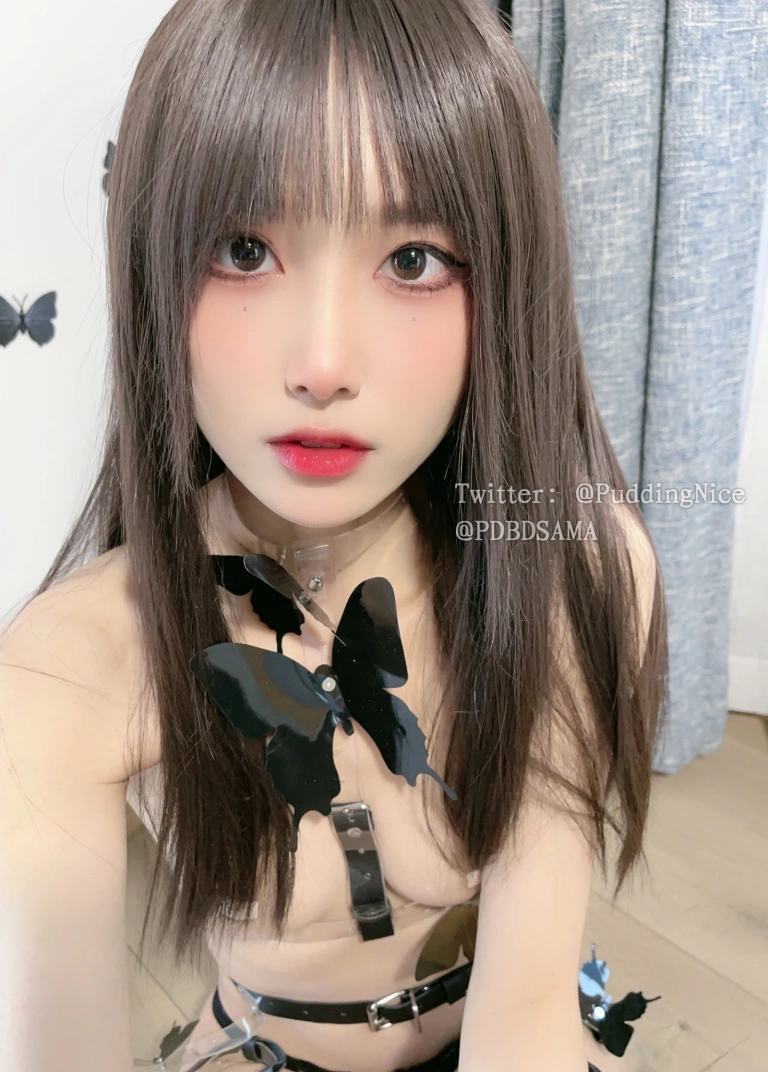 布丁大法《冰美式》主题写真：50张全套美图，含3个视频