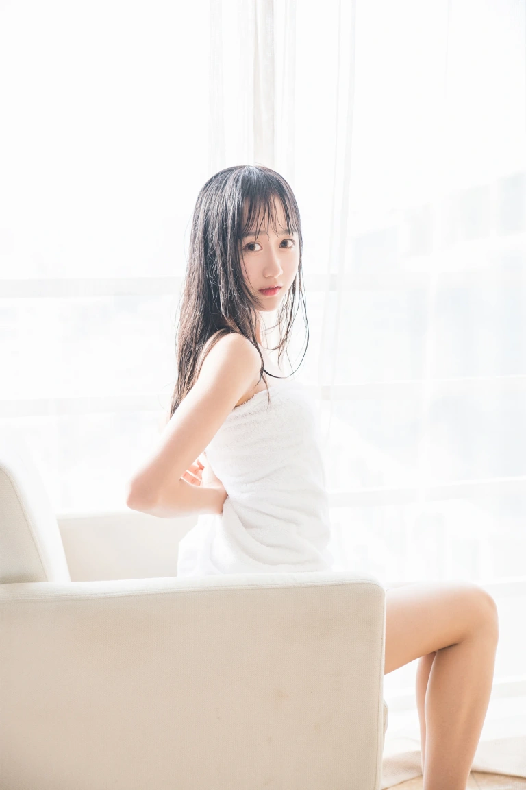 木棉棉《洗白白》主题写真：58张全套美图