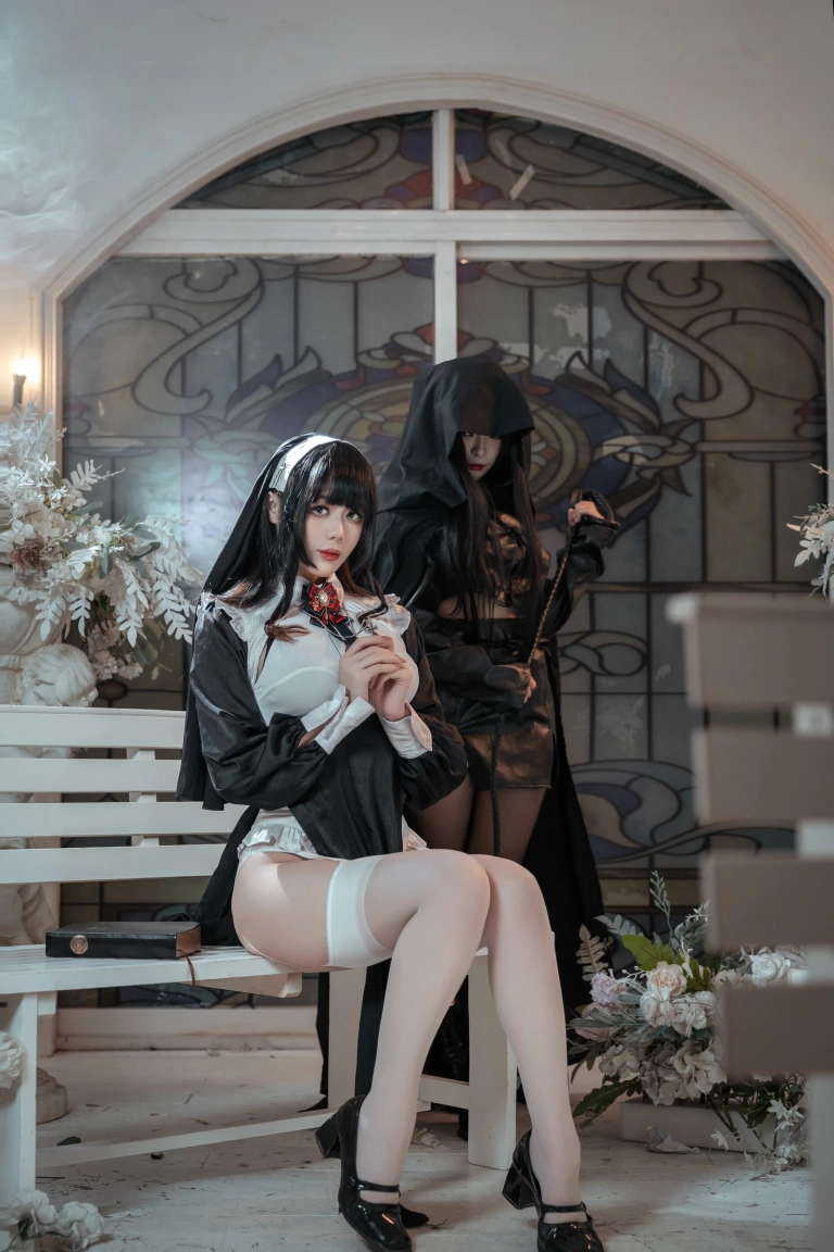 九言《修女与狗》主题写真：60张全套美图，含6个视频